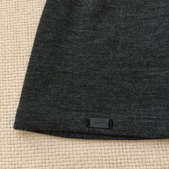 Nike Beanie - Picture 2 of 4